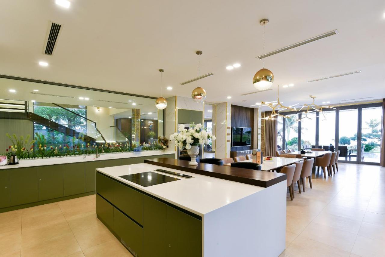 Deluxe Ocean Villa Along The Beach Дананг Екстер'єр фото