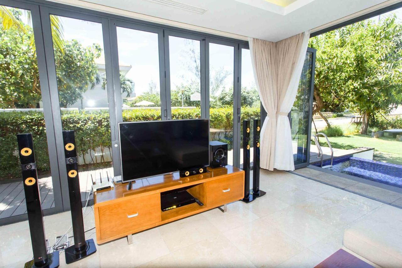 Deluxe Ocean Villa Along The Beach Дананг Екстер'єр фото
