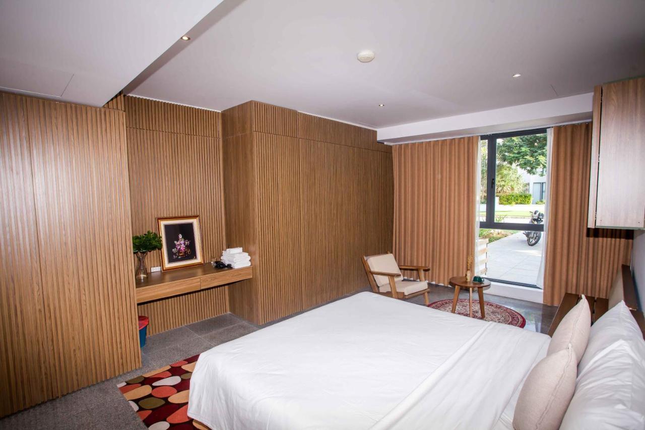 Deluxe Ocean Villa Along The Beach Дананг Екстер'єр фото