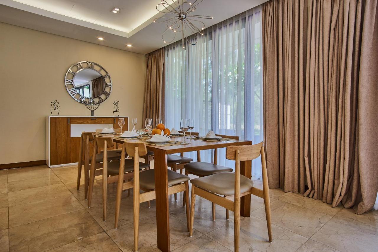 Deluxe Ocean Villa Along The Beach Дананг Екстер'єр фото