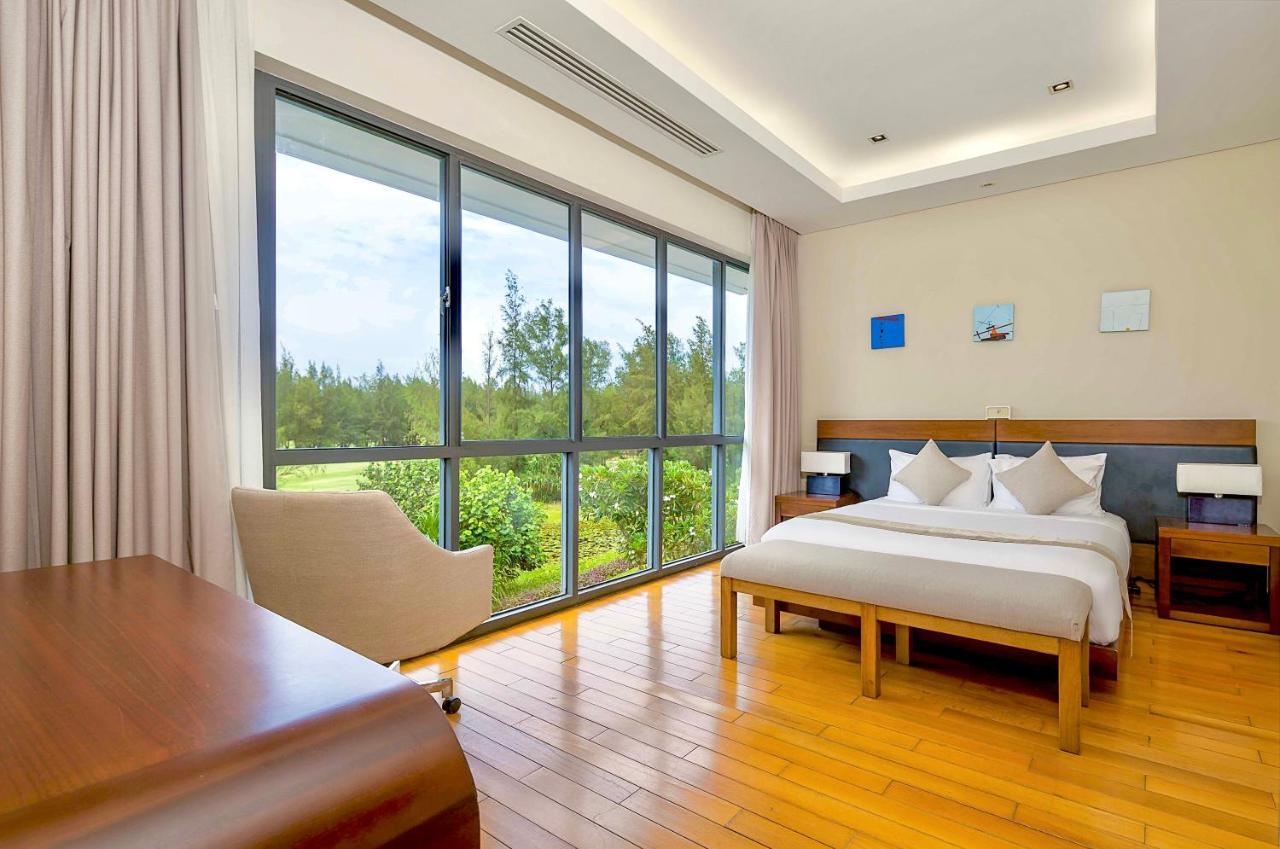 Deluxe Ocean Villa Along The Beach Дананг Екстер'єр фото