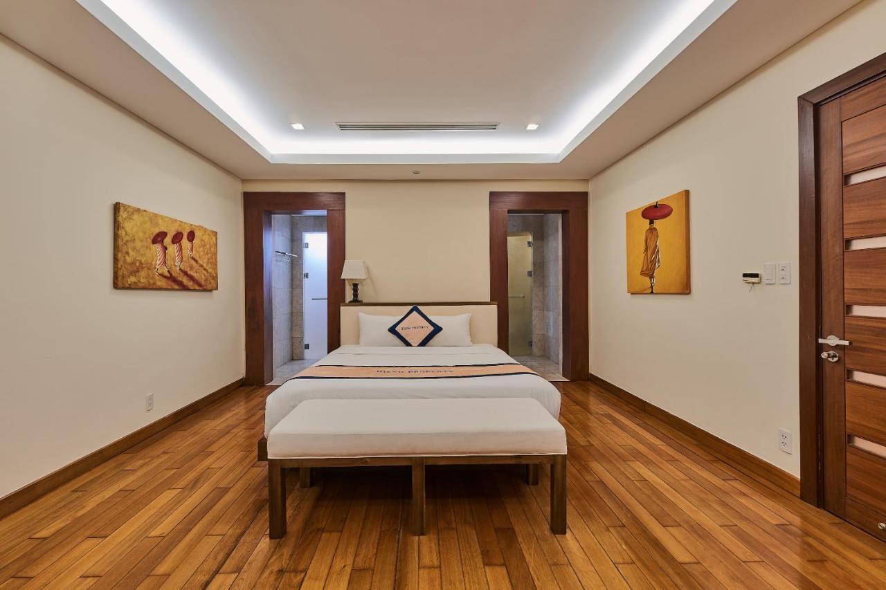 Deluxe Ocean Villa Along The Beach Дананг Екстер'єр фото